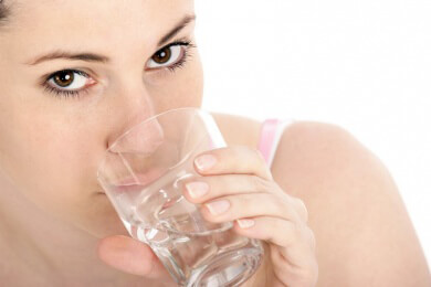 Wissenswertes zum Quell- & Tafelwasser - Geschichte, Herstellung und Gesundheitswert