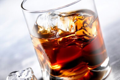 Wissenswertes zu Schnaps - Geschichte, Herstellung, Sorten und Verwendungsmöglichkeiten