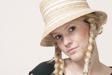 Verschiedene Arten von Flechtfrisuren und welche Voraussetzungen die Haare dafür erfüllen sollten