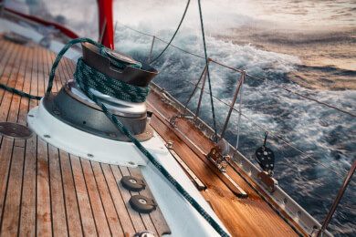 Yachtcharter mit und ohne Skipper - Möglichkeiten, Planung und Voraussetzungen
