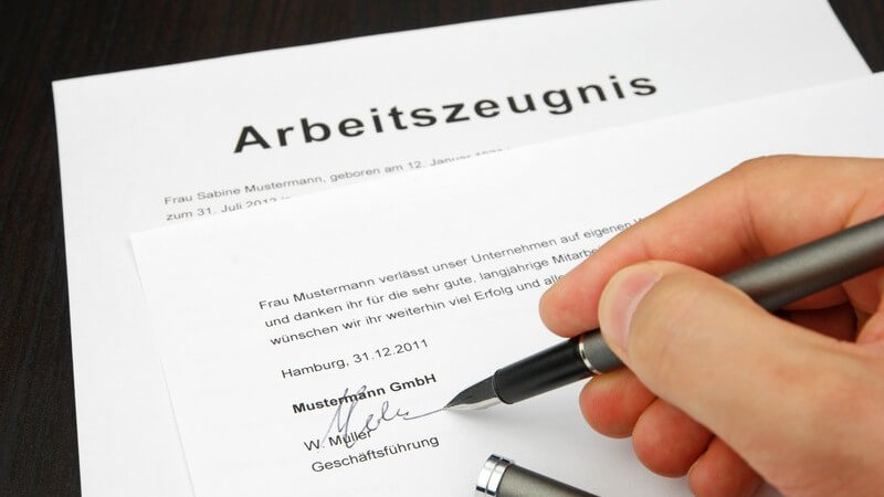 Die Unterschiede zwischen dem einfachen und qualifizierten Arbeitszeugnis