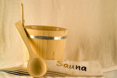 Das richtige Saunazubehör für einen entspannenden Saunagang