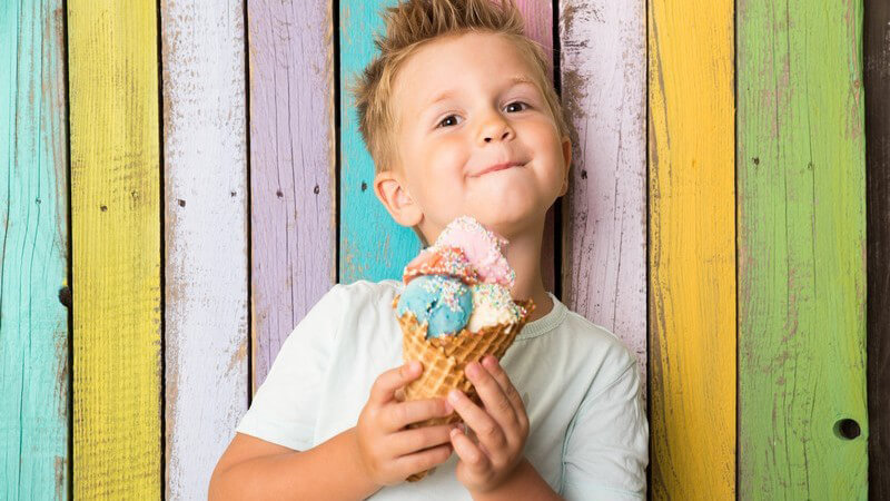 Leckere Eisrezepte für Zuhause - auch ohne Eismaschine lässt sich ein gutes und beispielsweise auch gesundes Eis herstellen