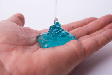 Spülmittel - Arten, Wirkung und Tipps zur Anwendung und zum Selbermachen