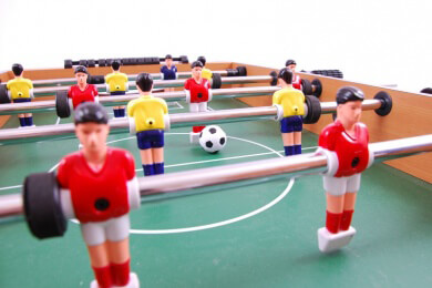 Geschichte, Spielgerät und Regeln des Tischfußballs