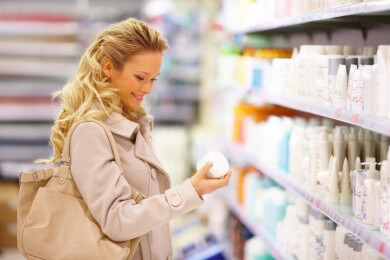 Drogerie, Onlineshop oder Supermarkt? Wo man Hautpflegeprodukte & Co. am besten kauft