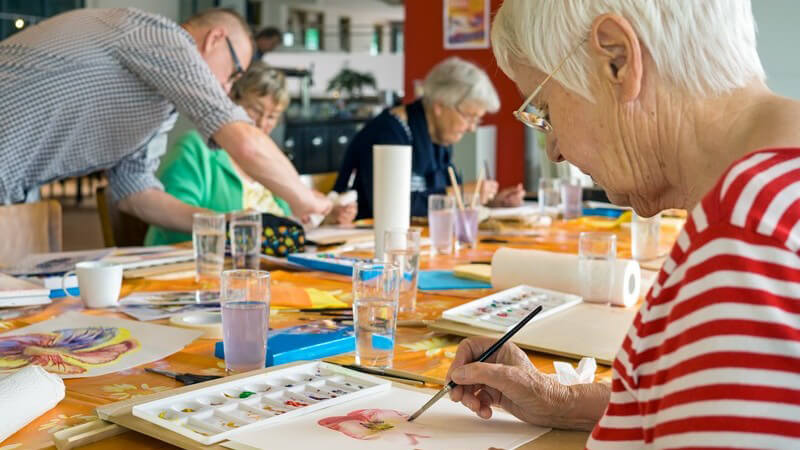 Die Malerei ist ein beliebtes Hobby und gleichzeitig eine bedeutende Kunst - wir zeigen, wie man die wichtigsten Grundfertigkeiten erlernen kann