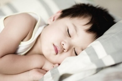 Wenn das Bett nass ist - praktische Alltagstipps für Eltern