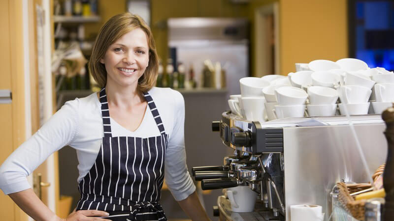 Ein Überblick über Gastronomiegeschirr, -möbel, -geräte und Co.