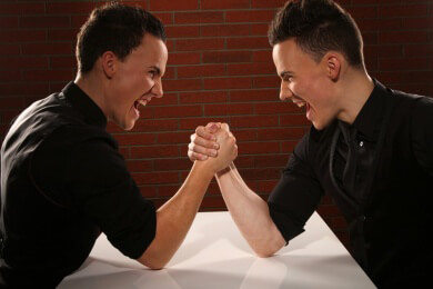 Armwrestling - Regeln, Anforderungen und die richtige Armführung