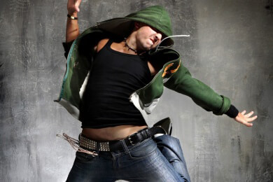 Akrobatik in der Gruppe - dank Bungee Trampolin