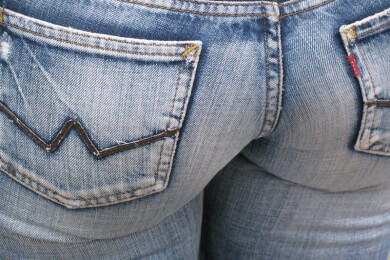 Analfissur - Ursachen, Symptome, Behandlung und Vorbeugemöglichkeiten