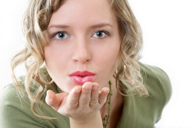 Vom Bussi bis zum Zungenkuss - verschiedene Kussarten