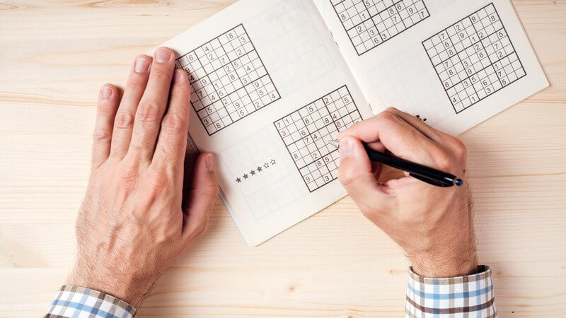 Von Kakuro bis X-Sudoku - Das Zahlenpuzzle Sudoku ist in unterschiedlichen Varianten sehr beliebt - Wir stellen einige Lösungsansätze und -strategien vor