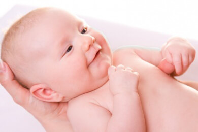 Von Kopf bis Fuß: Das Aussehen eines Neugeborenen