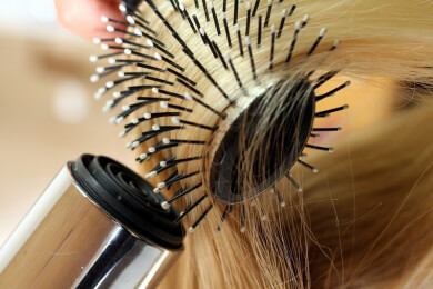 Haare richtig föhnen