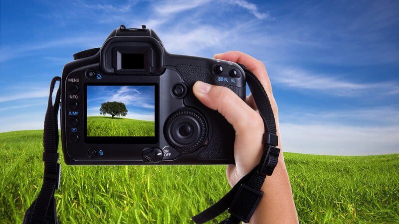 Wir geben einen Überblick über die unterschiedlichen Arten von Fotokameras und informieren z.B. über Kriterien von Film- und Suchertypen
