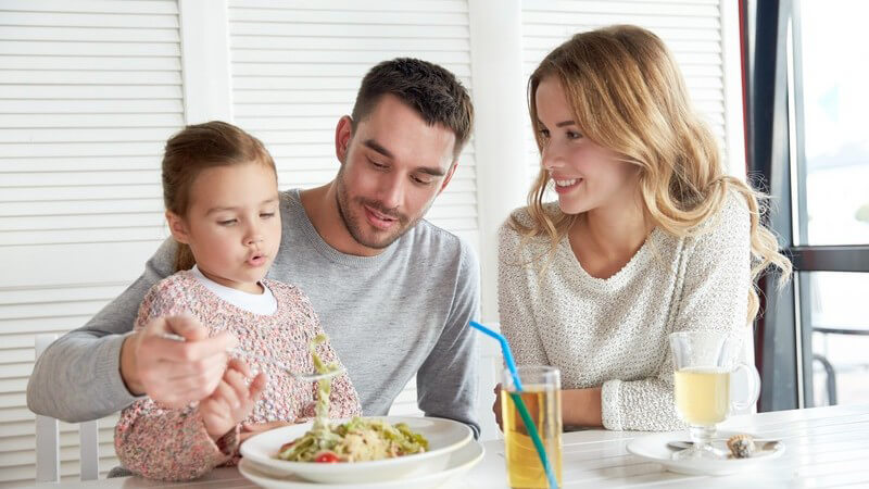 Wenn Kinder mehrsprachig aufwachsen - eine bilinguale Erziehung bringt Vor- und Nachteile