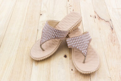 Sommerschuhe - Welche Modelle sind beliebt und wie lassen sie sich kombinieren?