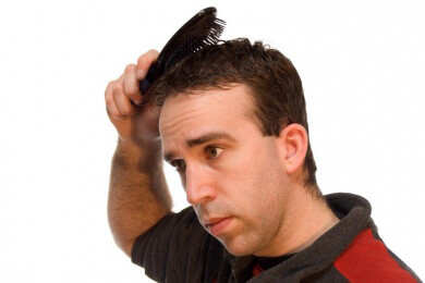 Problem Kopfschuppen - was tun gegen die rieselnden Flöckchen?