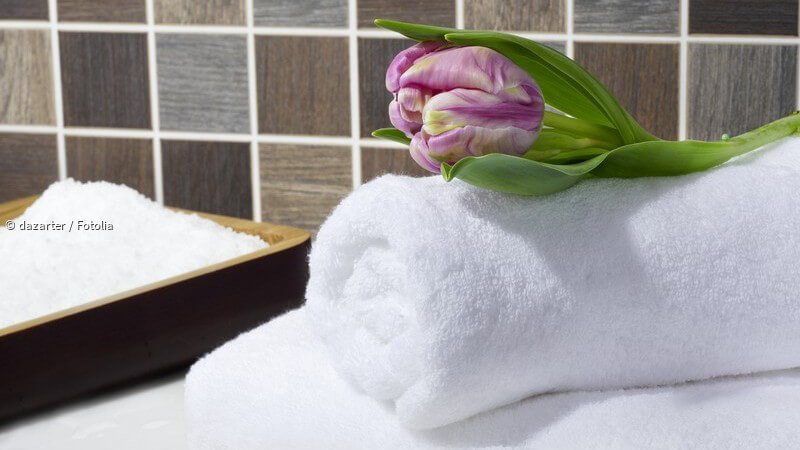 ᐅ Das Badezimmer mit selbstgemachtem Stuck verschönern