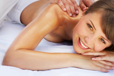 Massage: Alle Massagearten für Körper und Seele