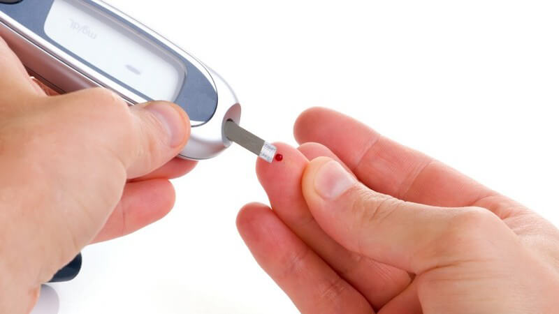 Die Entstehung von Typ 1- und Typ 2-Diabetes und wie man die Zuckerkrankheit erkennen und behandeln kann