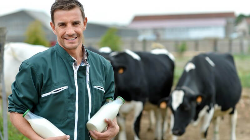 Man unterscheidet mitunter Rohmilch, Vorzugsmilch sowie verschiedene Fettstufen