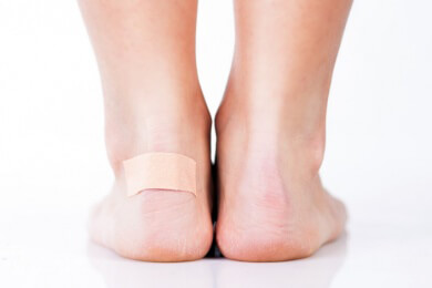 Wie gewöhnt man den Fuß an neue Lederschuhe?