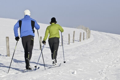 Skilanglauf - Merkmale, Techniken und die richtige Ausrüstung