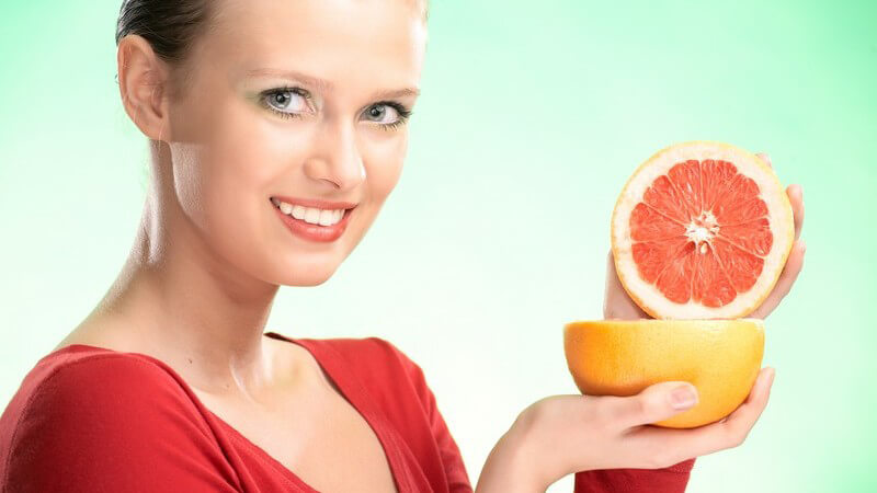 Die Wirkung von Medikamenten kann durch Grapefruits sowohl verstärkt als auch abgeschwächt werden