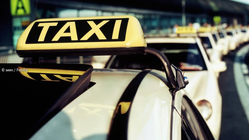 ᐅ Im Taxi fahren - Wie läuft es ab, worauf ist zu achten?