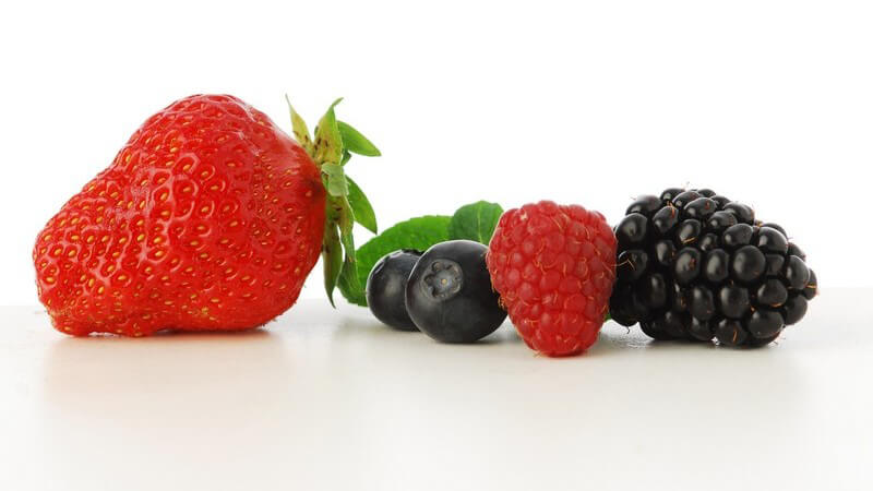 Zu dieser Obstart zählen z.B. Erdbeeren, Himbeeren, Brombeeren, Heidelbeeren und Johannisbeeren