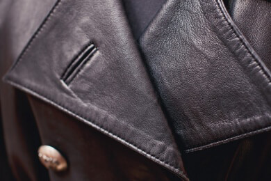 Der Kurzmantel für Männer wurde früher vorallem von bretonischen Fischern getragen