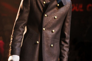 Der Paletot ist ein langer, leicht taillierter Herrenmantel