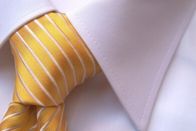 Dieser Krawattenknoten ist auffällig und individuell