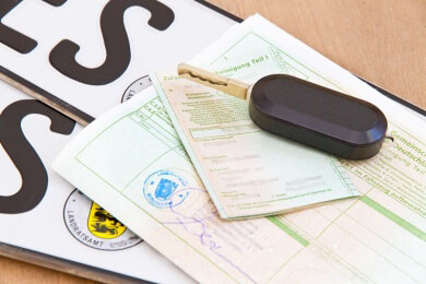 Ganz nach dem Motto - erst die Theorie, dann die Praxis - erfolgt vor der Fahrpraxis der theoretische Unterricht