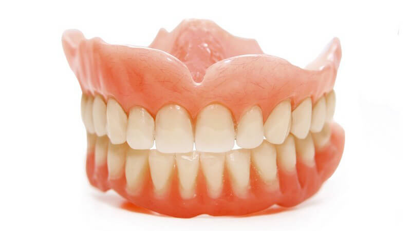 Die Entstehung einer Zahnfleischentzündung und wie man die Gingivitis erkennen und behandeln kann