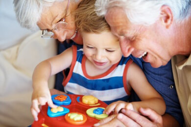 Vor- und Nachteile einer großelterlichen Kindererziehung - Der Erziehungsstil von Oma und Opa kann