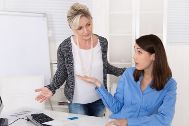 Auf Äußerungen von anderen gelassen reagieren - So gehen Sie besser mit Enttäuschungen und Kritik um