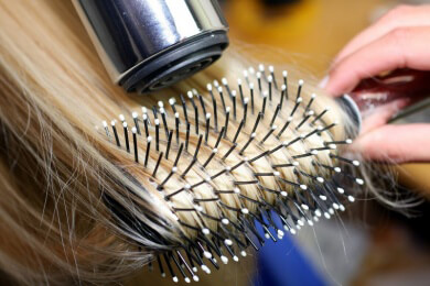 Möglichkeiten, das Haar mit dem Haartrockner schonend zu trocknen