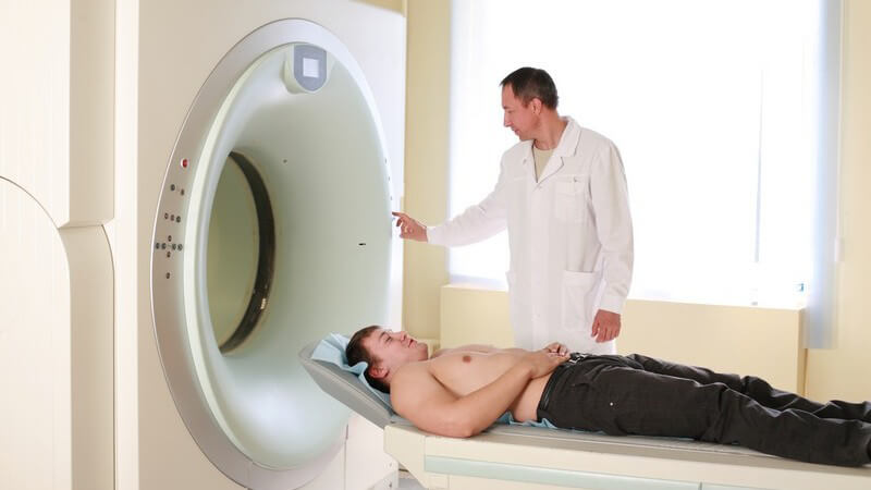 Funktion und Durchführung der Kernspin-Tomographie zur Darstellung innerer Organe