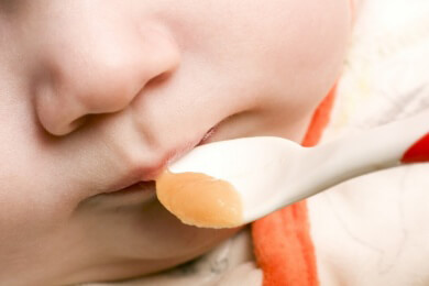 Beikost einführen - Wann ist der richtige Zeitpunkt und wie geht man dabei vor?