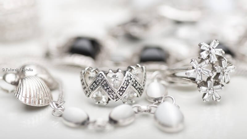 ᐅ Nickelallergie - Ursachen, Symptome und Behandlung