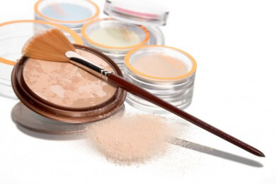 Wann Augenbrauenpuder zum Einsatz kommt und Auswahl von Farben für Augenbrauenpuder