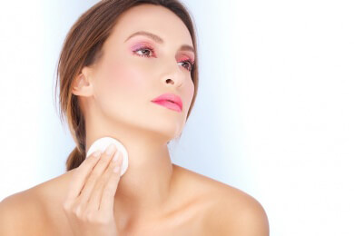 Perfekt abgeschminkt - Make-up richtig abschminken