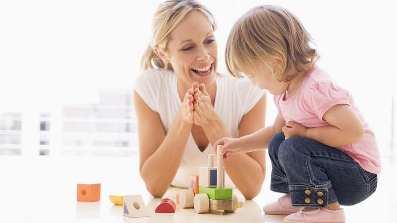 Die Bedeutung von Kinderspielzeug für die kindliche Entwicklung - es gibt einige Klassiker, die in jedes Kinderzimmer gehören