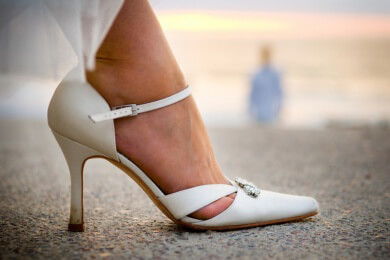 Von flach bis hoch: die verschiedenen Brautschuh-Arten