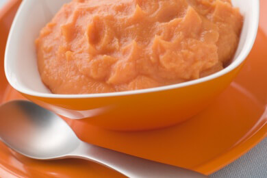 Spezialnahrung für Babys mit unterschiedlichen Bedürfnissen und Beschwerden