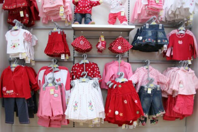 Arten und Vorzüge von Babysweatshirts und was man beim Kauf beachten sollte